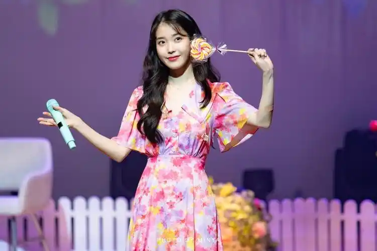 iu - 堆糖,美图壁纸兴趣社区