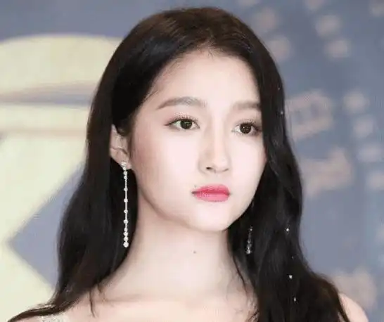 清后格格嫁明星皇族血统显赫