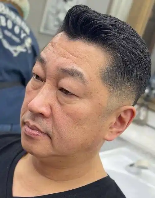 业余的就知道差别太大了_头发_发型_黑色