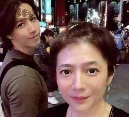 曾哲贞图片一家三口女儿酷似年轻时儿子比林瑞阳更帅