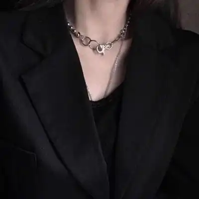 高冷时尚部位女头 黑色西服 酷 _女生头像_我要个性网