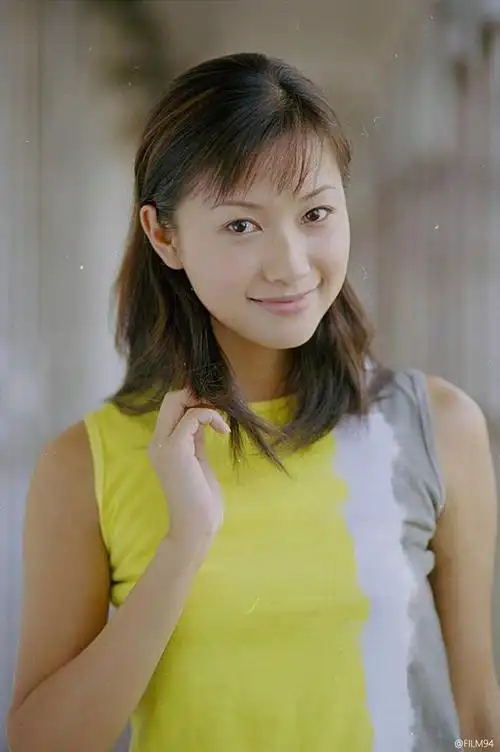 徐静蕾面容清秀可人,早期的