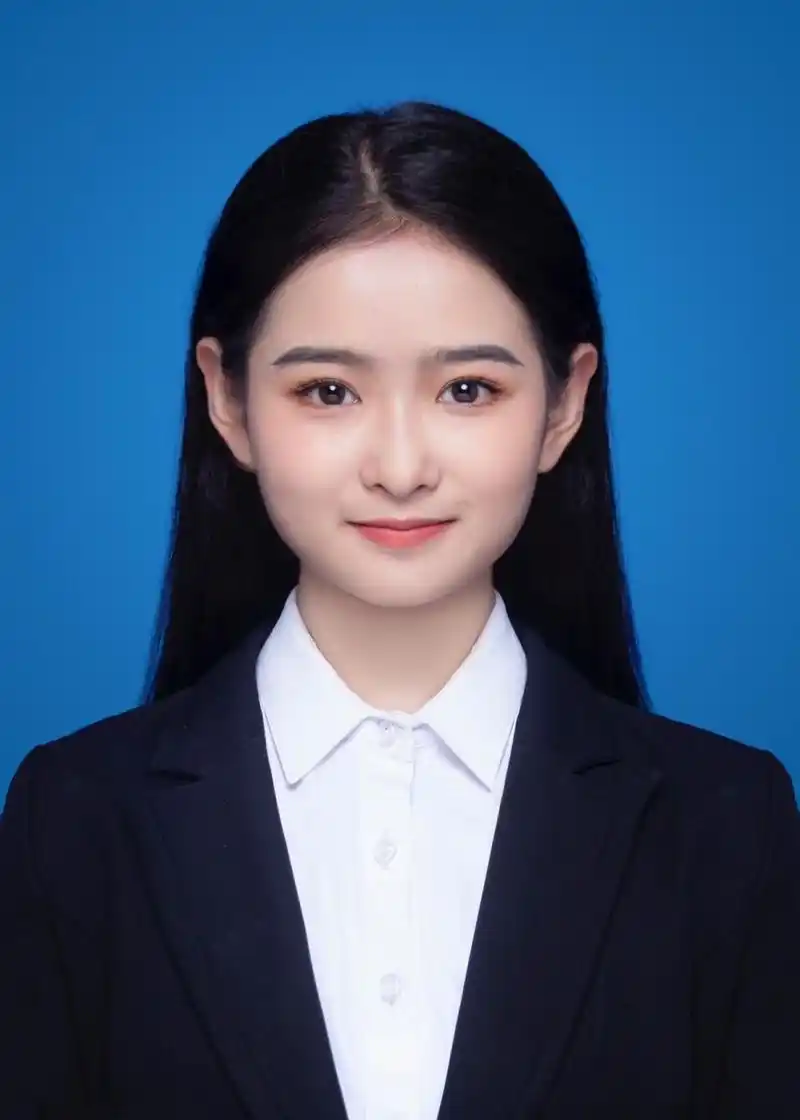 证件照文案 从前的那个小女孩长大了,穿上职业装后就是一位大人了证件