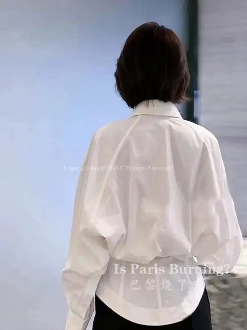 看背影更美!夏季新款时髦腔调十足白衬衫蝙蝠袖收腰长袖衬衣女 - 17网