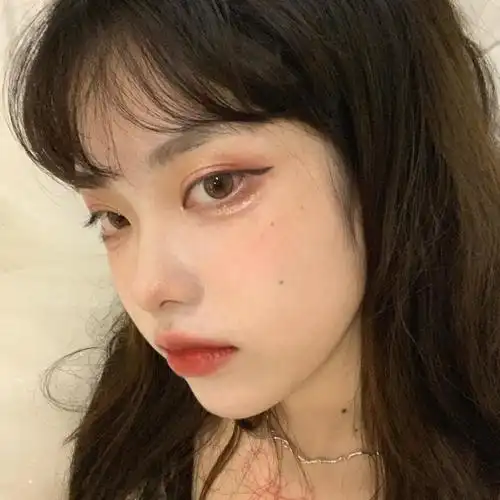 微信冷艳女生头像