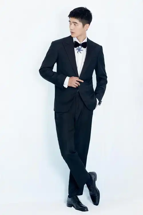 今天的刘昊然头发太短了吧