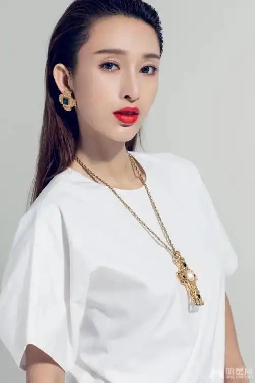 张俪惊艳写真_网易订阅