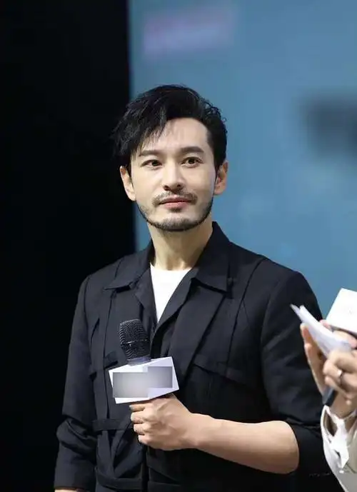 黄晓明为戏暴瘦,络腮胡尽显沧桑感,感谢赵薇夸自己不油腻_腾讯新闻