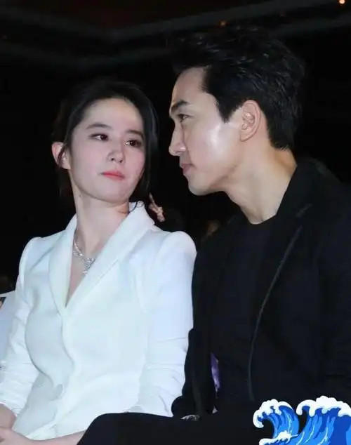 有一种差距叫刘亦菲和宋承宪分手5年后两人现状天差地别