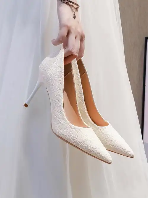 法式高跟鞋女2021年新款细跟蕾丝白色主纱婚鞋新娘伴娘配婚纱礼服