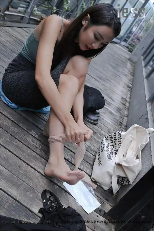 性感模特sasa超薄肉丝私拍撩人写真