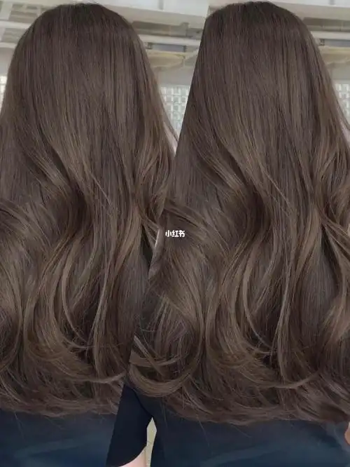 头发千万别染黑|光泽度质感十足的冷黑茶色