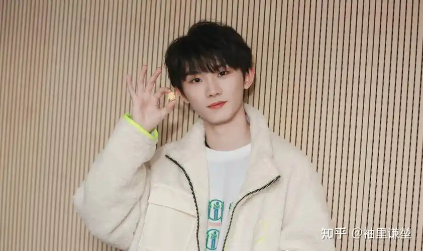 追光少年or宝藏男孩给马嘉祺的标签可以更亮眼一些