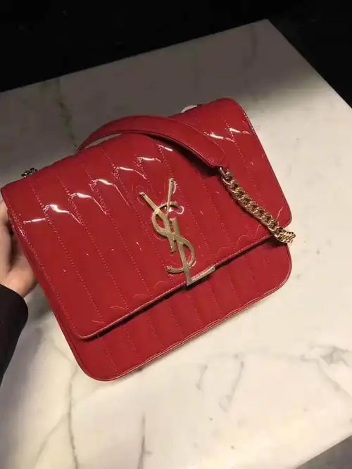 ysl圣罗兰18ss新款vicky大号艳红色漆皮包532595