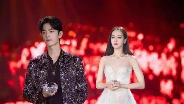 好消息属于肖战迪丽热巴,现在又来一个?_网友_空降_安乐