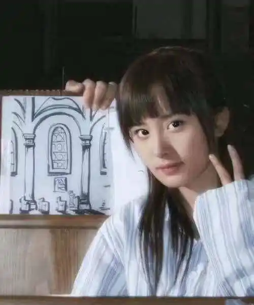 女星走红前后差距大:有人惊艳,有人土气,整没整容太明显_马思纯