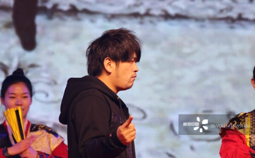 周杰伦模仿者孙冬模自跳自嗨激情献唱四首歌曲