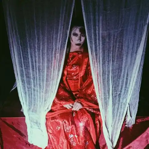 西樵山国艺影视城万圣节限时抢!