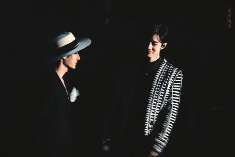 博君一肖bkpp氛围感壁纸