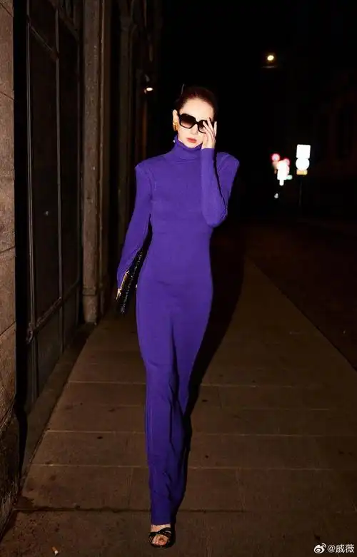 戚薇米兰开工照姐这身材太绝了吧