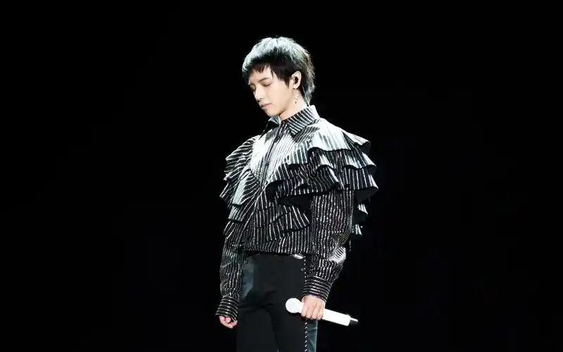 【饭拍】华晨宇《我》20180909鸟巢火星演唱会(高音质超清画质)