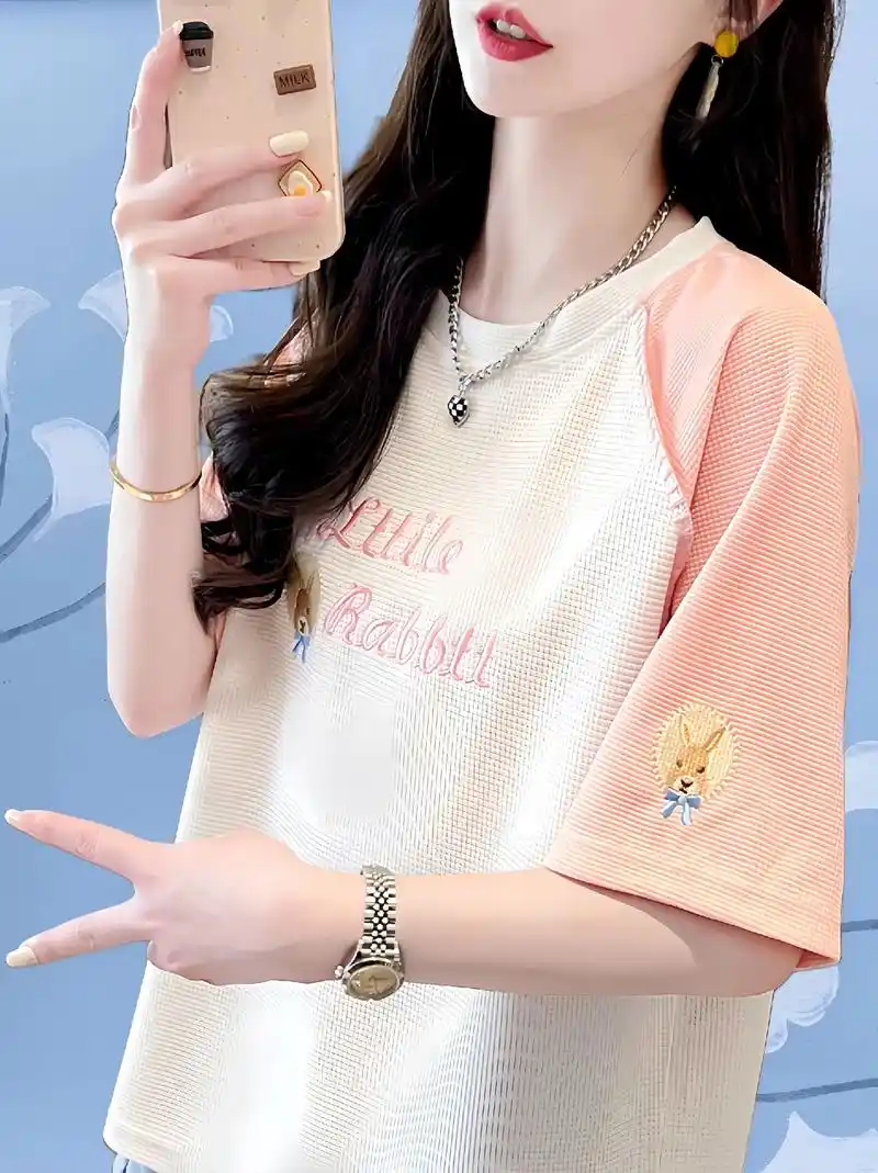 夏日新款华夫格撞色拼接短袖t恤来啦!撞色插肩设计,不仅活力俏 - 抖音