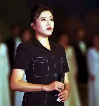 曾与孙红雷恋爱,因孙红雷走红分手,如今单身几十年_丁嘉丽_老婆_合作