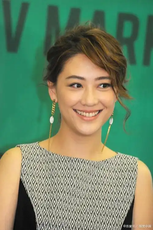 天生综艺体质自带包袱的——应采儿