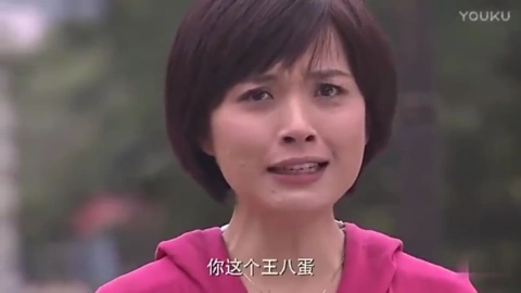 《青春不言败》:李佳寻遍全城找靳东 ,终于抓住了再也不放手!