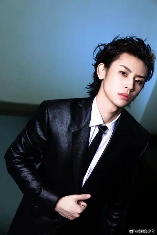 王琳凯年度巅峰潮流歌手##小鬼获奖感言