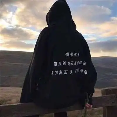 男生阳光帅气背影 - 微信头像 - 潮人个性网