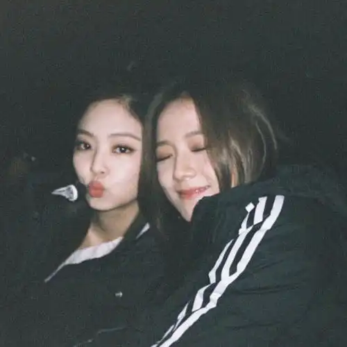 jenniejisoo