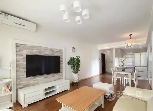 96平三居室简约装修风格案例客厅效果图