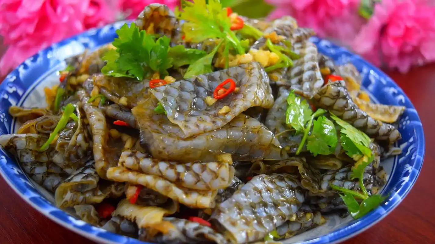 02:47  来源:好看视频-凉拌鱼皮做法,潮汕特色酒料,冰凉脆爽,比生腌