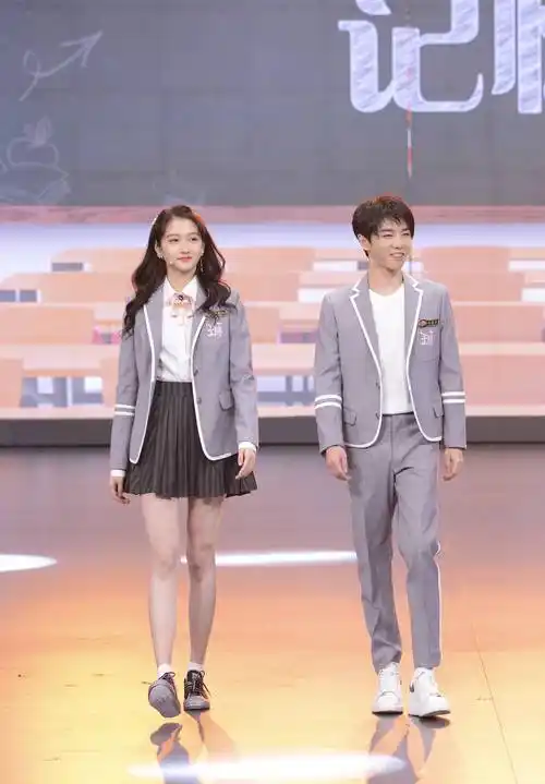 华晨宇变身花泽类而关晓彤化身美少女,新成员完美接力王源和娜娜