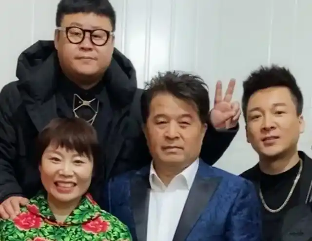 毕福剑62岁生日照流出,眼肿发福状态差,时隔5年仍有人希望他回归