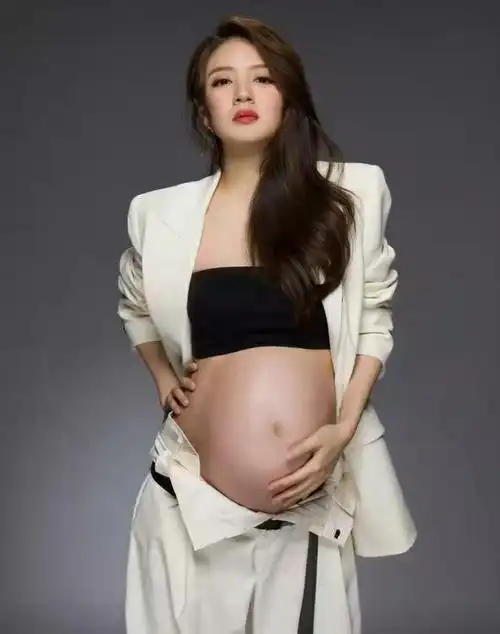 安以轩孕照火了,为什么女明星"长胎不长肉"?听大夫解释!