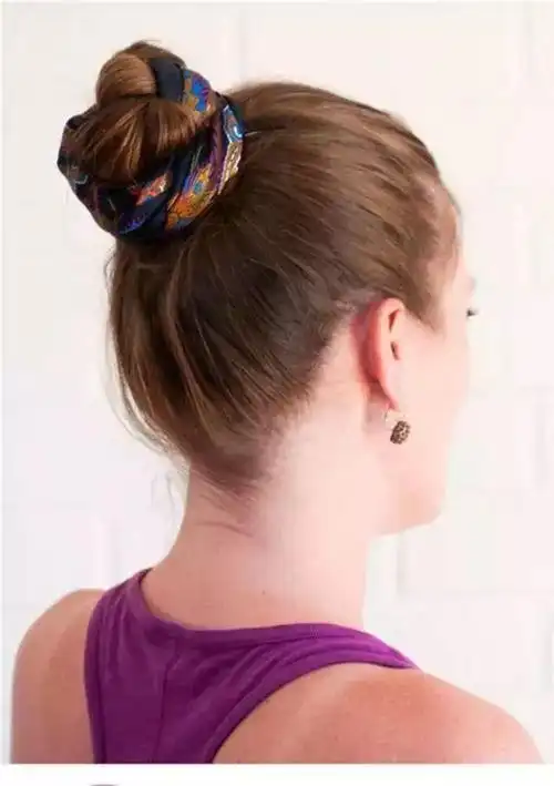 如何扎出好看的头发只要两步(4种简单扎法分分钟get)-换车网