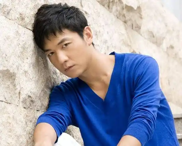 "伍六一"邢佳栋:曾被北影开除,演技一级棒,出道至今不温不火_绑匪_父