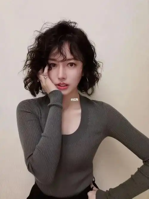 青岛烫发刘立峰  #青岛烫发天花板  #羊毛卷  #女生短发发型  dad