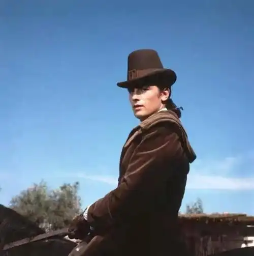 法国第一美男,世界级帅哥阿兰德龙,一生拥.