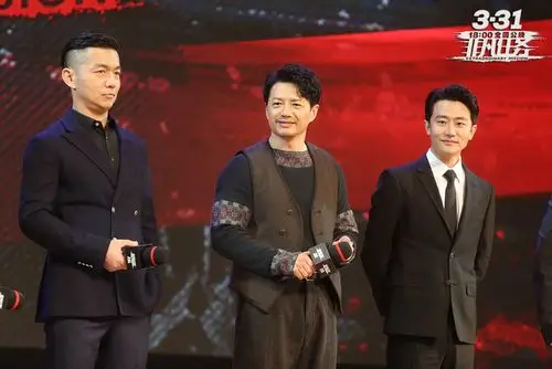 黄轩,段奕宏,邢佳栋三大实力派银幕飚戏"荷尔蒙炸裂"