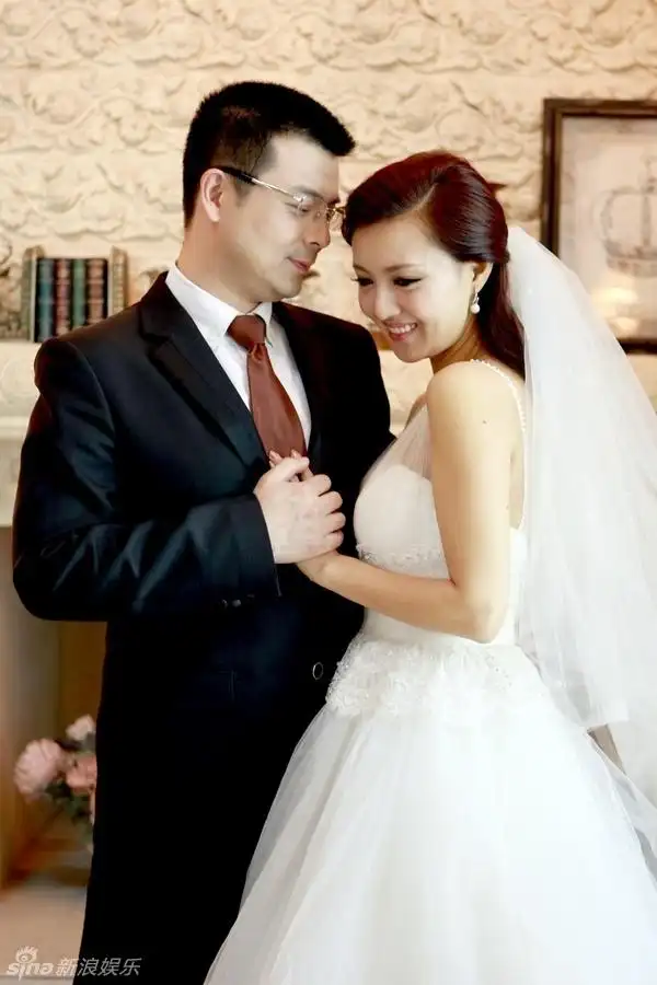 大图 全屏观看 1 / 10 新浪娱乐讯  汇聚了宋丹丹,张洪杰,周冬齐,傅晶