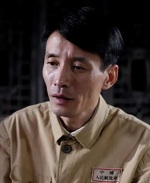 回顾演员田小洁:从工人到演员,娶女神江珊为妻,事业爱情双丰收