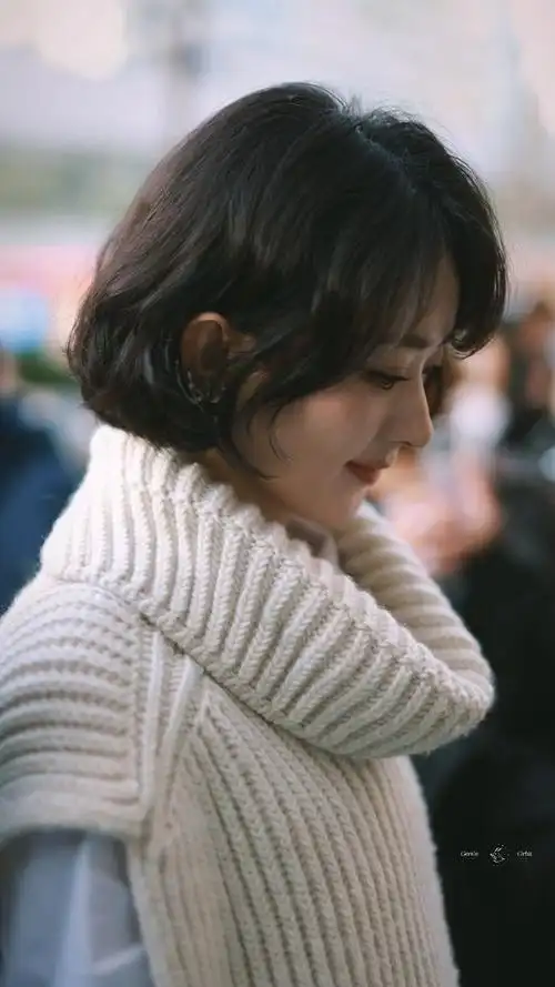 金鹰女神赵丽颖短发造型大赏,这个图我能看10000遍都不带腻的