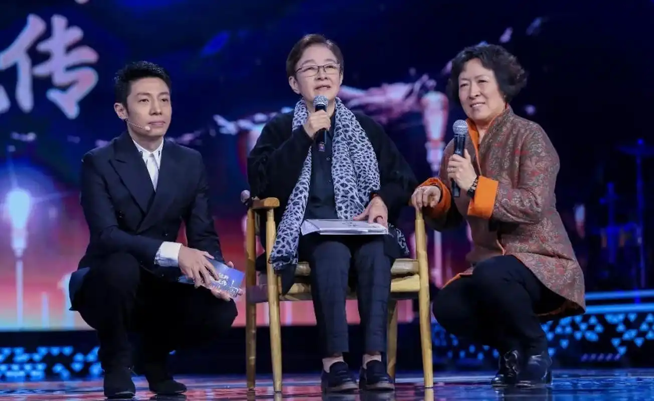 最近网络流传"谷建芬发声:整顿音乐界,剑指刀郎《罗刹海市》",瞬间将