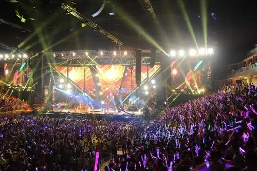 周杰伦演唱会频繁被粉丝点蔡依林的歌,昆凌在场内气氛尴尬