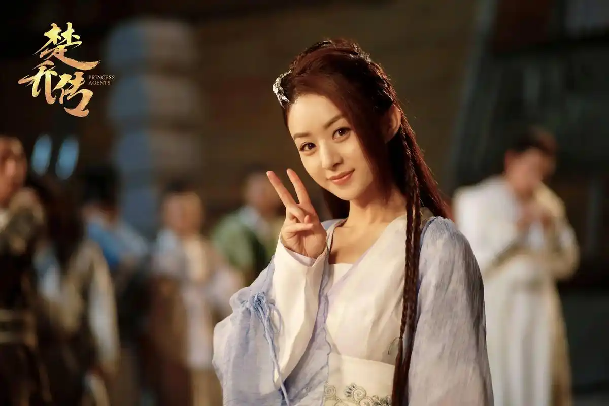 赵丽颖任嘉伦成泰国2021最火艺人,五年前匆匆合作,如今形势大变