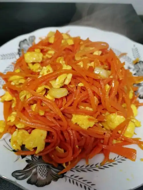 day4争取每天学习一个菜胡萝卜炒鸡蛋