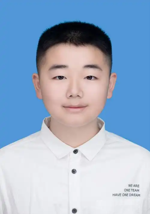 其它 洋洋的初中第一天 写美篇端正的寸照, 长高的个子, 仍旧幼稚的